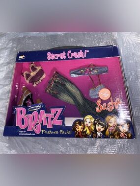 Bratz SECRET CRUSH! Sasha Fashion Pack by MGA